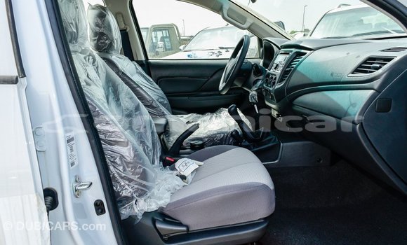 Buy Import Mitsubishi L200 White Car in Import - Dubai in Dhufar Buy Import Mitsubishi L200 White Car in Import - Dubai in Dhufar