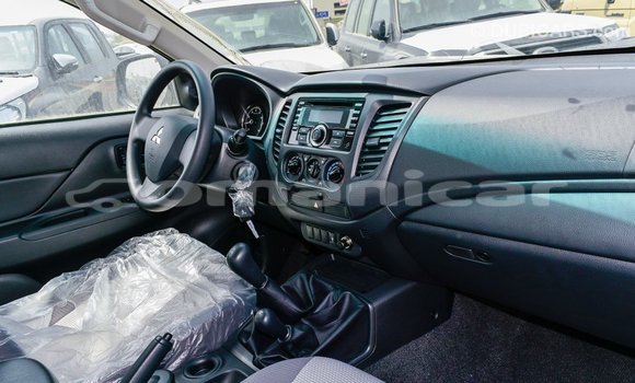 Buy Import Mitsubishi L200 White Car in Import - Dubai in Dhufar Buy Import Mitsubishi L200 White Car in Import - Dubai in Dhufar