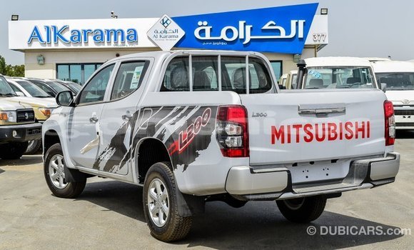 Buy Import Mitsubishi L200 White Car in Import - Dubai in Dhufar Buy Import Mitsubishi L200 White Car in Import - Dubai in Dhufar