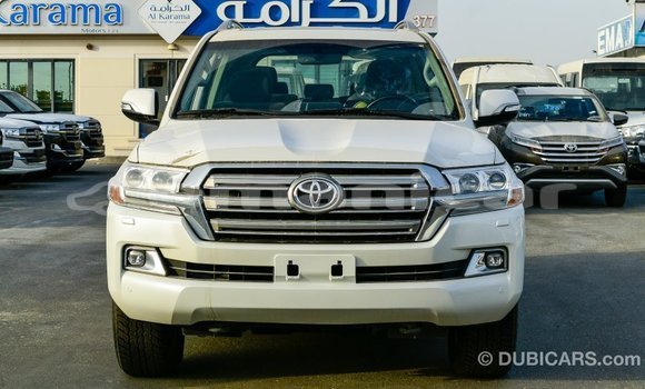 Buy Import Toyota Land Cruiser White Car in Import - Dubai in Dhufar Buy Import Toyota Land Cruiser White Car in Import - Dubai in Dhufar