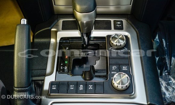 Buy Import Toyota Land Cruiser White Car in Import - Dubai in Dhufar Buy Import Toyota Land Cruiser White Car in Import - Dubai in Dhufar