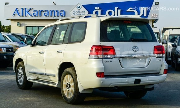 Buy Import Toyota Land Cruiser White Car in Import - Dubai in Dhufar Buy Import Toyota Land Cruiser White Car in Import - Dubai in Dhufar