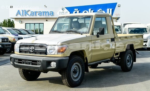 Buy Import Toyota Land Cruiser Beige Car in Import - Dubai in Dhufar Buy Import Toyota Land Cruiser Beige Car in Import - Dubai in Dhufar