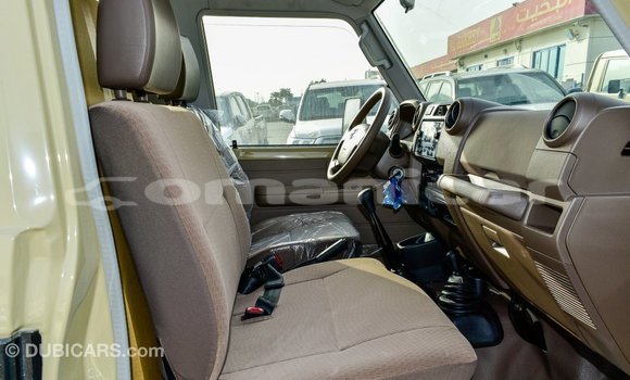 Buy Import Toyota Land Cruiser Beige Car in Import - Dubai in Dhufar Buy Import Toyota Land Cruiser Beige Car in Import - Dubai in Dhufar