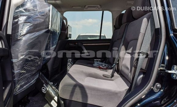 Buy Import Toyota Land Cruiser Black Car in Import - Dubai in Dhufar Buy Import Toyota Land Cruiser Black Car in Import - Dubai in Dhufar