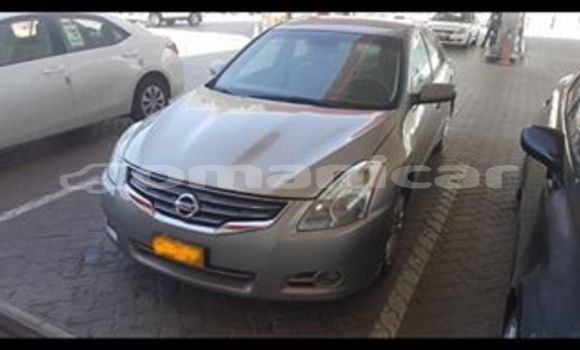 Buy Used Nissan Almera Beige Car in Muscat in Masqat