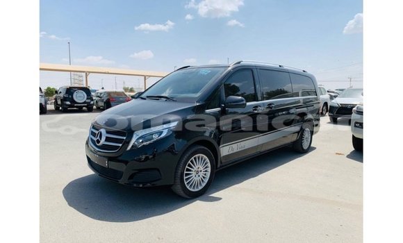 Buy Import Mercedes-Benz 250 Black Car in Import - Dubai in Dhufar Buy Import Mercedes-Benz 250 Black Car in Import - Dubai in Dhufar