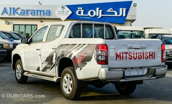 Buy Import Mitsubishi L200 White Car in Import - Dubai in Dhufar Buy Import Mitsubishi L200 White Car in Import - Dubai in Dhufar