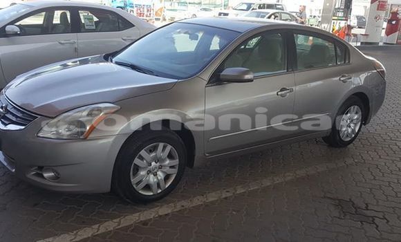 Buy Used Nissan Almera Beige Car in Muscat in Masqat Buy Used Nissan Almera Beige Car in Muscat in Masqat