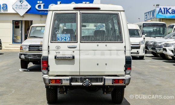 Buy Import Toyota Land Cruiser White Car in Import - Dubai in Dhufar Buy Import Toyota Land Cruiser White Car in Import - Dubai in Dhufar