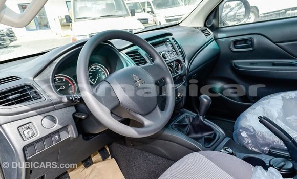 Buy Import Mitsubishi L200 Other Car in Import - Dubai in Dhufar Buy Import Mitsubishi L200 Other Car in Import - Dubai in Dhufar