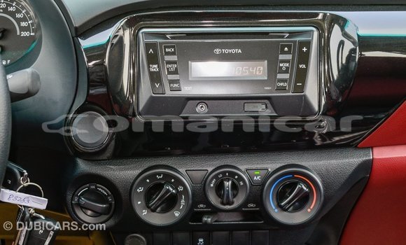 Buy Import Toyota Hilux White Car in Import - Dubai in Dhufar Buy Import Toyota Hilux White Car in Import - Dubai in Dhufar