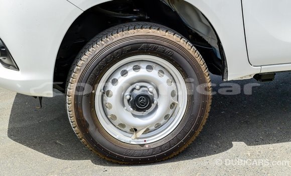 Buy Import Toyota Hilux White Car in Import - Dubai in Dhufar Buy Import Toyota Hilux White Car in Import - Dubai in Dhufar