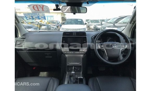 Buy Import Toyota Prado Black Car in Import - Dubai in Dhufar Buy Import Toyota Prado Black Car in Import - Dubai in Dhufar