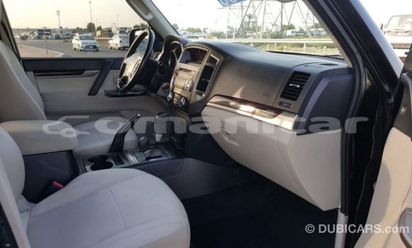 Buy Import Mitsubishi Pajero Black Car in Import - Dubai in Dhufar Buy Import Mitsubishi Pajero Black Car in Import - Dubai in Dhufar