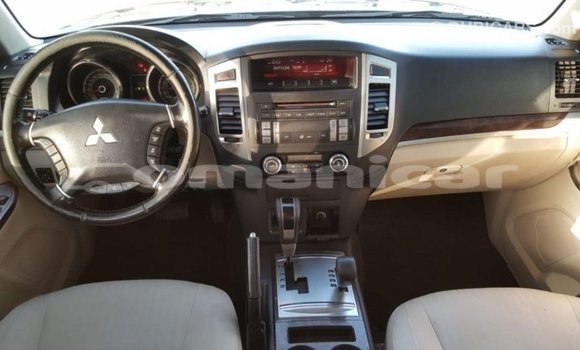 Buy Import Mitsubishi Pajero Black Car in Import - Dubai in Dhufar Buy Import Mitsubishi Pajero Black Car in Import - Dubai in Dhufar