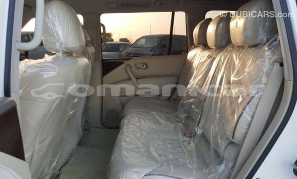 Buy Import Nissan Patrol White Car in Import - Dubai in Dhufar Buy Import Nissan Patrol White Car in Import - Dubai in Dhufar