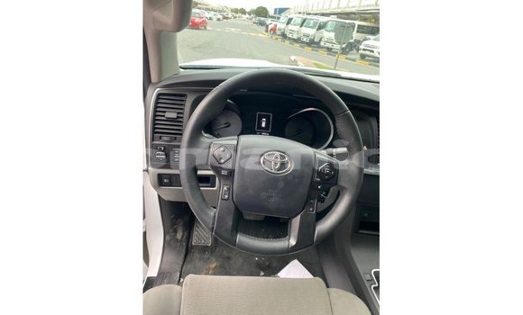 Buy Import Toyota Sequoia White Car in Import - Dubai in Dhufar Buy Import Toyota Sequoia White Car in Import - Dubai in Dhufar