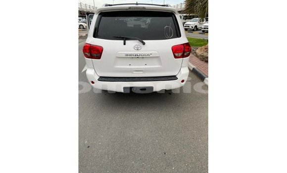 Buy Import Toyota Sequoia White Car in Import - Dubai in Dhufar Buy Import Toyota Sequoia White Car in Import - Dubai in Dhufar