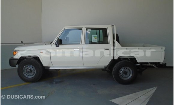 Buy Import Toyota Land Cruiser White Car in Import - Dubai in Dhufar Buy Import Toyota Land Cruiser White Car in Import - Dubai in Dhufar