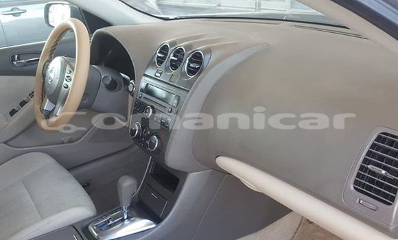 Buy Used Nissan Almera Beige Car in Muscat in Masqat Buy Used Nissan Almera Beige Car in Muscat in Masqat