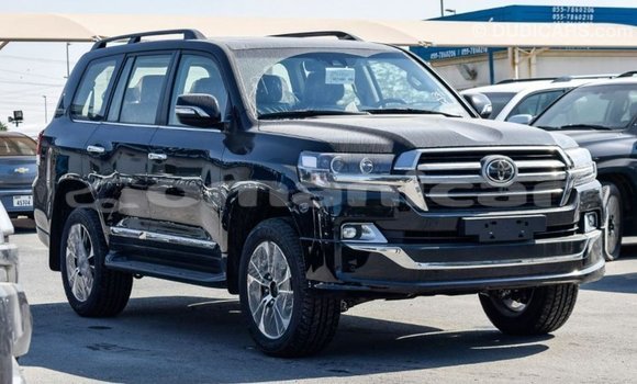 Buy Import Toyota Land Cruiser Black Car in Import - Dubai in Dhufar Buy Import Toyota Land Cruiser Black Car in Import - Dubai in Dhufar