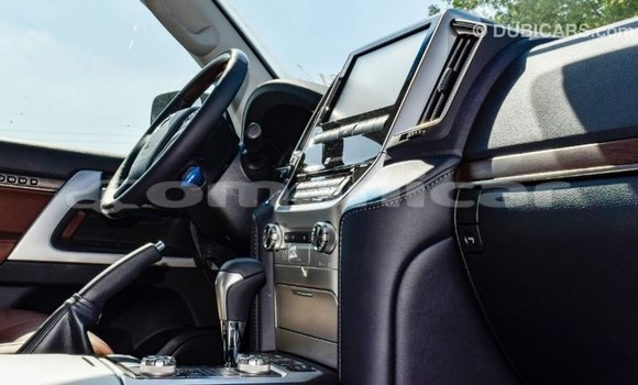 Buy Import Toyota Land Cruiser Black Car in Import - Dubai in Dhufar Buy Import Toyota Land Cruiser Black Car in Import - Dubai in Dhufar