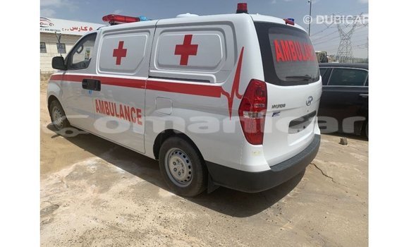 Buy Import Hyundai Accent White Car in Import - Dubai in Dhufar Buy Import Hyundai Accent White Car in Import - Dubai in Dhufar