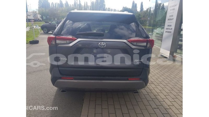 Big with watermark toyota 4runner dhufar import dubai 3555