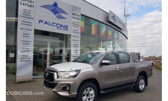 Buy Import Toyota Hilux Other Car in Import - Dubai in Dhufar Buy Import Toyota Hilux Other Car in Import - Dubai in Dhufar