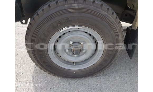 Buy Import Toyota Land Cruiser Beige Car in Import - Dubai in Dhufar Buy Import Toyota Land Cruiser Beige Car in Import - Dubai in Dhufar