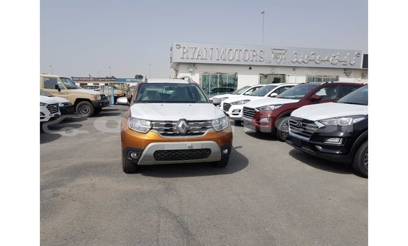 Buy Import Renault 19 Green Car in Import - Dubai in Dhufar Buy Import Renault 19 Green Car in Import - Dubai in Dhufar