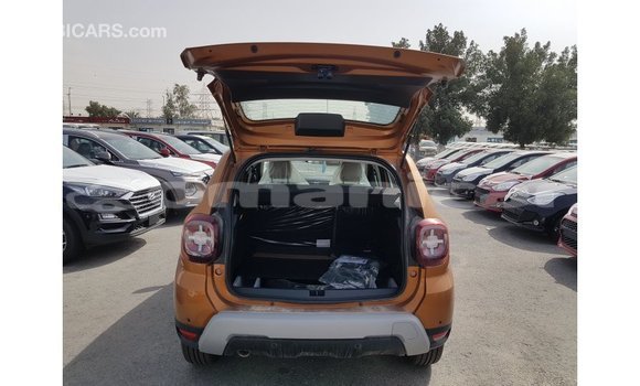 Buy Import Renault 19 Green Car in Import - Dubai in Dhufar Buy Import Renault 19 Green Car in Import - Dubai in Dhufar