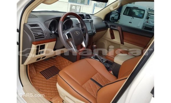 Buy Import Toyota Prado White Car in Import - Dubai in Dhufar Buy Import Toyota Prado White Car in Import - Dubai in Dhufar
