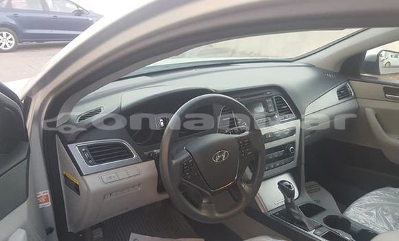 Buy Used Hyundai Sonata Silver Car in Muscat in Masqat Buy Used Hyundai Sonata Silver Car in Muscat in Masqat