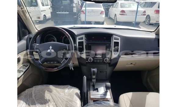 Buy Import Mitsubishi Pajero Red Car in Import - Dubai in Dhufar Buy Import Mitsubishi Pajero Red Car in Import - Dubai in Dhufar