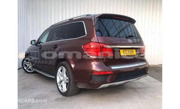 Buy Import Mercedes-Benz 190 Red Car in Import - Dubai in Dhufar Buy Import Mercedes-Benz 190 Red Car in Import - Dubai in Dhufar