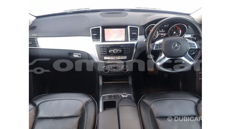 Big with watermark mercedes benz gle dhufar import dubai 3588