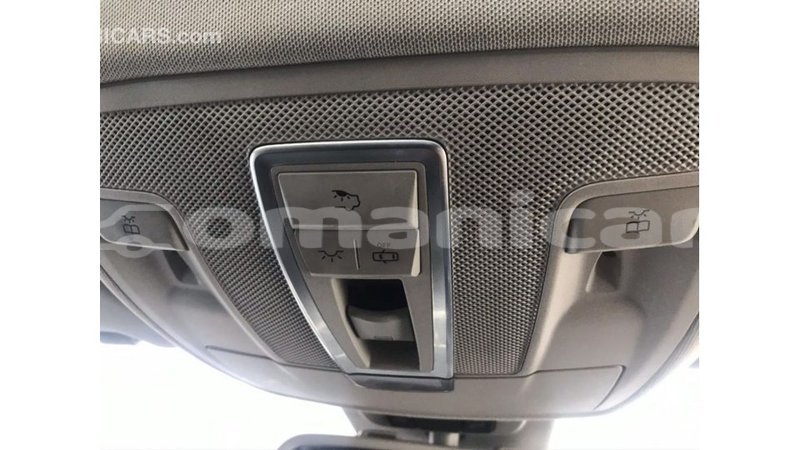 Big with watermark mercedes benz gle dhufar import dubai 3588