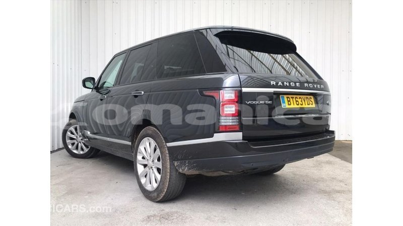 Big with watermark land rover range rover dhufar import dubai 3595
