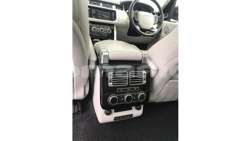 Big with watermark land rover range rover dhufar import dubai 3595