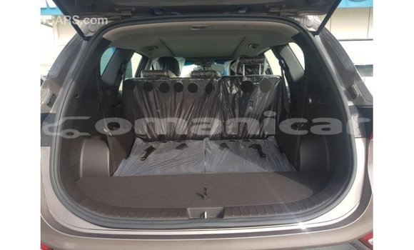 Buy Import Hyundai Santa Fe Other Car in Import - Dubai in Dhufar Buy Import Hyundai Santa Fe Other Car in Import - Dubai in Dhufar