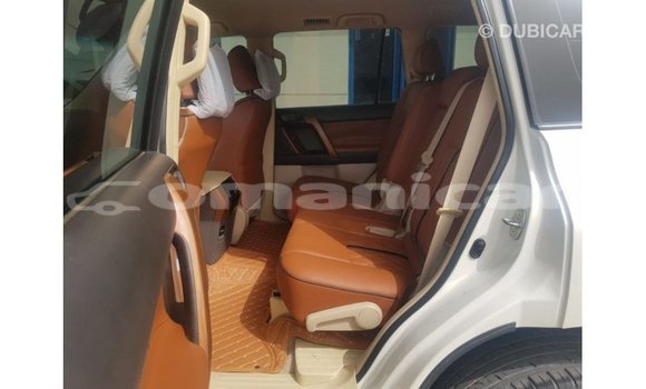 Buy Import Toyota Land Cruiser White Car in Import - Dubai in Dhufar Buy Import Toyota Land Cruiser White Car in Import - Dubai in Dhufar