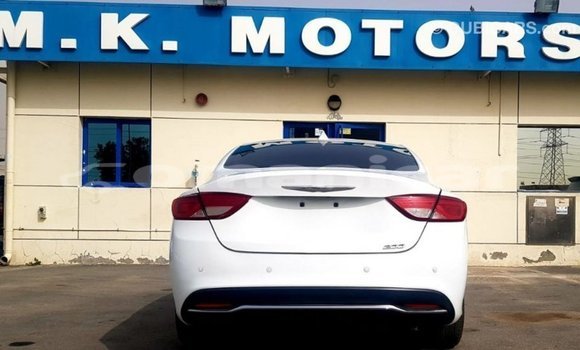 Buy Import Chrysler 200 White Car in Import - Dubai in Dhufar Buy Import Chrysler 200 White Car in Import - Dubai in Dhufar