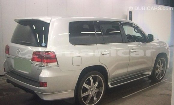 Buy Import Toyota Land Cruiser Other Car in Import - Dubai in Dhufar Buy Import Toyota Land Cruiser Other Car in Import - Dubai in Dhufar