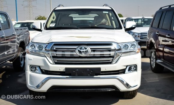 Buy Import Toyota Land Cruiser White Car in Import - Dubai in Dhufar Buy Import Toyota Land Cruiser White Car in Import - Dubai in Dhufar