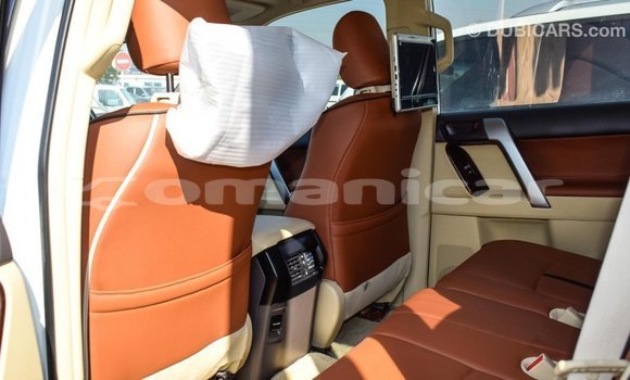 Buy Import Toyota Prado White Car in Import - Dubai in Dhufar Buy Import Toyota Prado White Car in Import - Dubai in Dhufar