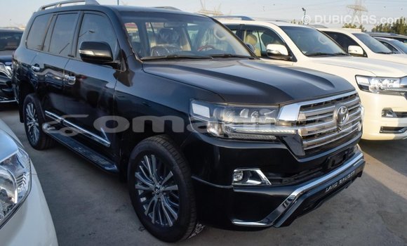 Buy Import Toyota Land Cruiser Black Car in Import - Dubai in Dhufar Buy Import Toyota Land Cruiser Black Car in Import - Dubai in Dhufar