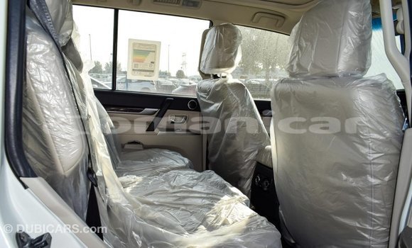 Buy Import Mitsubishi Pajero White Car in Import - Dubai in Dhufar Buy Import Mitsubishi Pajero White Car in Import - Dubai in Dhufar