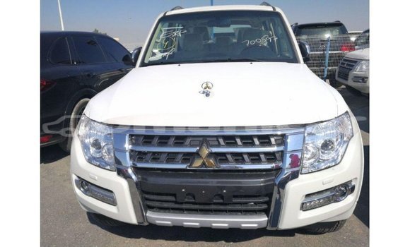 Buy Import Mitsubishi Pajero White Car in Import - Dubai in Dhufar Buy Import Mitsubishi Pajero White Car in Import - Dubai in Dhufar